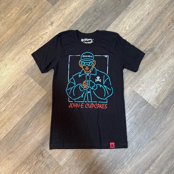 Jonny Cupcakes Men's Small Black Eazy-E Short Sleeve Graphic Tee Shirt - Picture 1 of 2